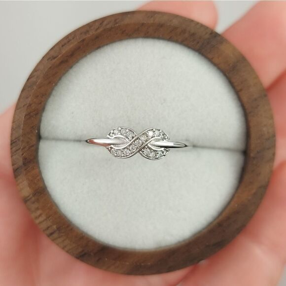 925 Sterling Silver Infinity Ring - Picture 3 of 7